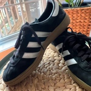 Adidas Black MÜNCHEN pro sneakers